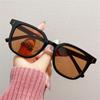 Vintage Square Frame Sunglasses for Women Men Stylish Designer Glasses UV400 Sunglasses Beach Travel Popular Black Color Shades