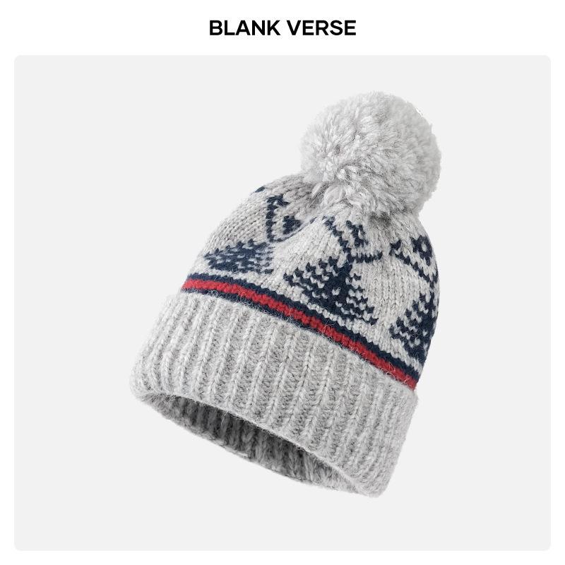 Fair Island contrasting color knitted wool hat women's season versatile big head circumference showing face small ear protection warm pullover hat