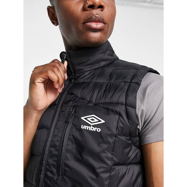 

Черный жилет со вставками для фитнеса Umbro