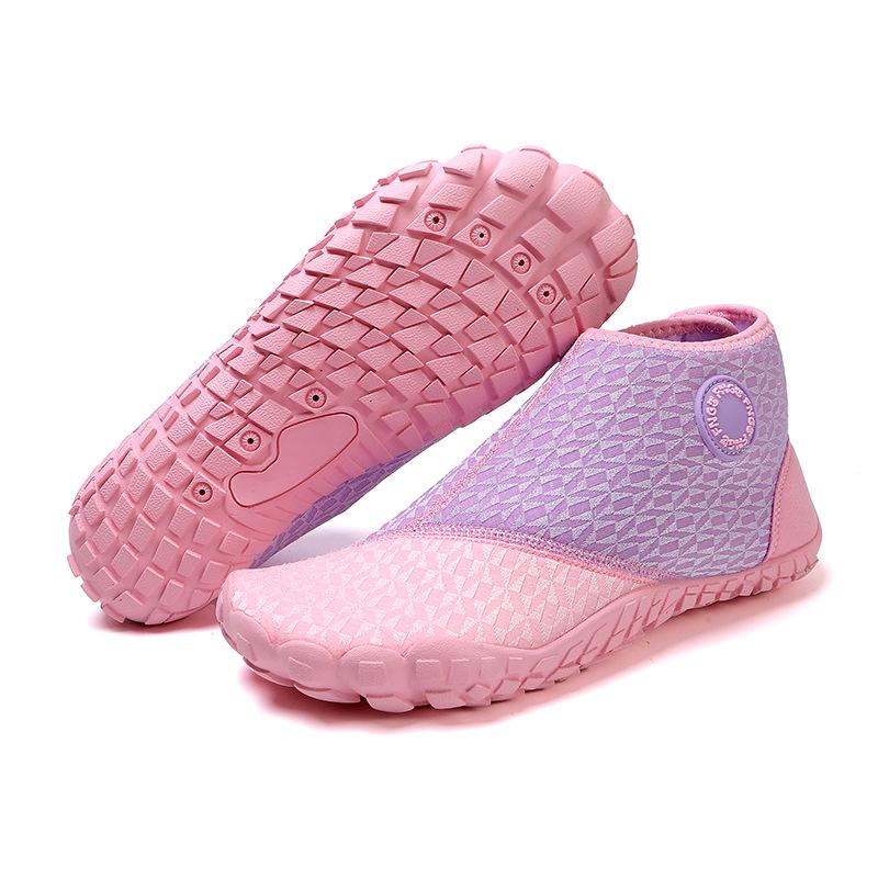 New-style river-tracking shoes for couples Outdoor sports wading shoes Lightweight quick-dry sandals Hiking and mountaineering five-finger shoes