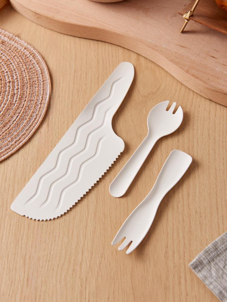 Eco-Friendly Disposable Cutlery Set: Fork, Knife, Cake Fork, Dessert Spoon, and Ice Cream Spoon.