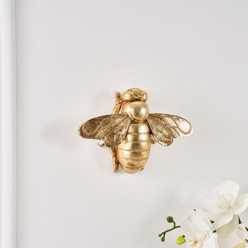 Elegante Harz Goldene Bienen Wandbehang Skulptur Dekoration für Zuhause Büro und Hochzeitsdekorationen Sammler Bienenliebhaber Geschenk