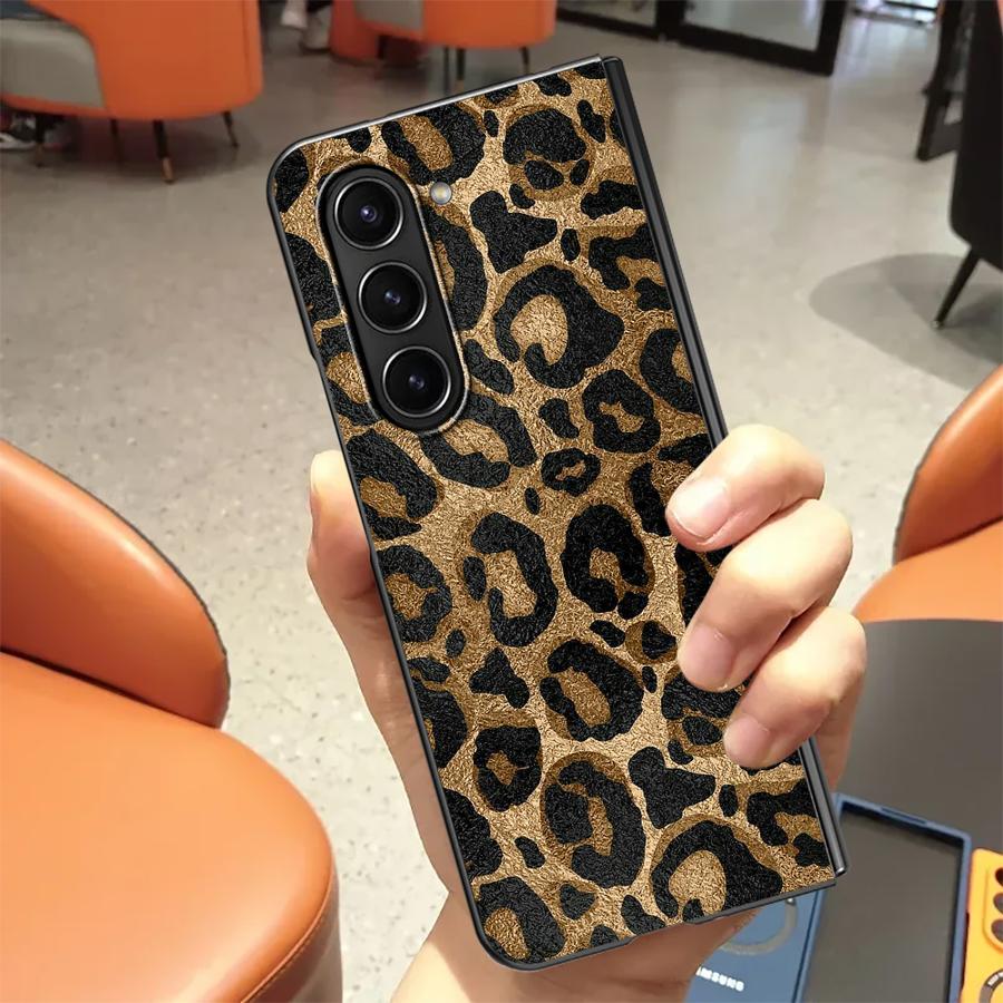 Case for Samsung Galaxy ZFold6 Z Fold 7 6 5 4 3 ZFold3 ZFold7 ZFold5 ZFold4 Back Phone Cover Fashion Leopard Pattern