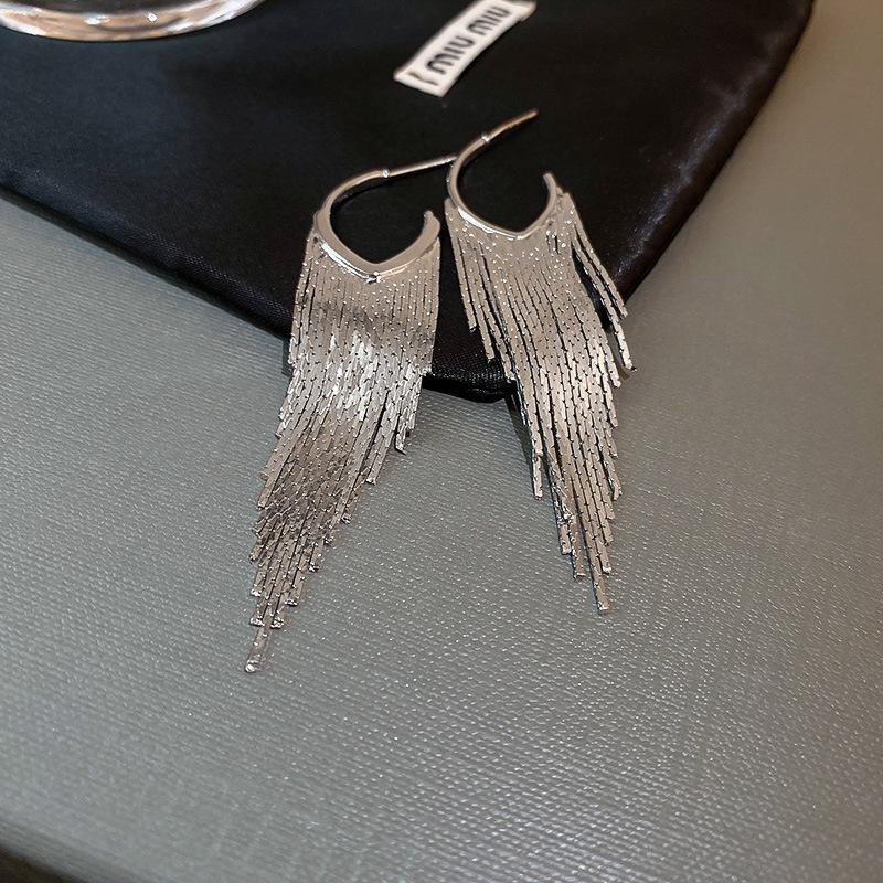 Silver Needle Tassel Earrings: Fashionable European & American Metal Design, Unique & Simple Style for Women