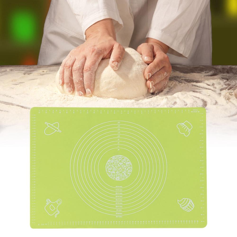 64x45cm High Temperature Resistant Non-Stick Silicone Dough Mat with Scale Baking Tool(Green )