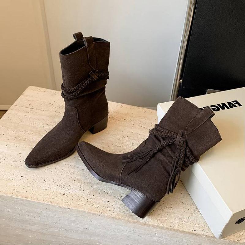 

Autumn and winter women s leather boots medium heel large size women s boots sleeve leather fashion boots new rubber sole cowhide medium boots 39 темно-коричневого