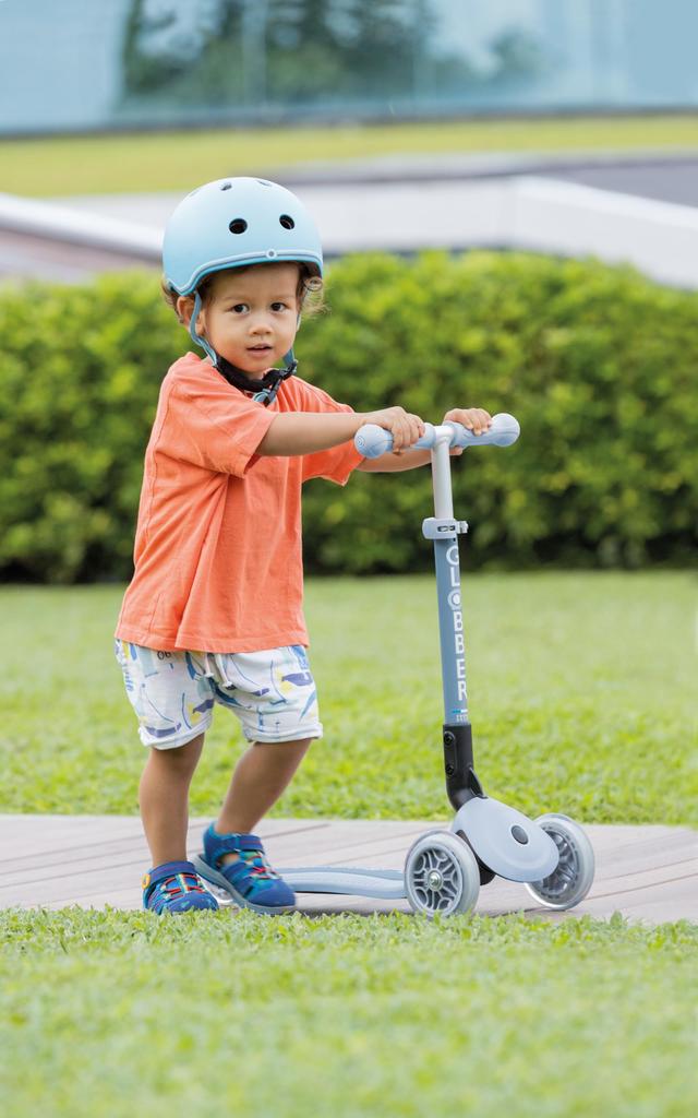 GLOBBER Sparkcykel Utomhuslek Barnfordon Sparksparkcykel Gå Upp ECO Blåbär WLGB694501