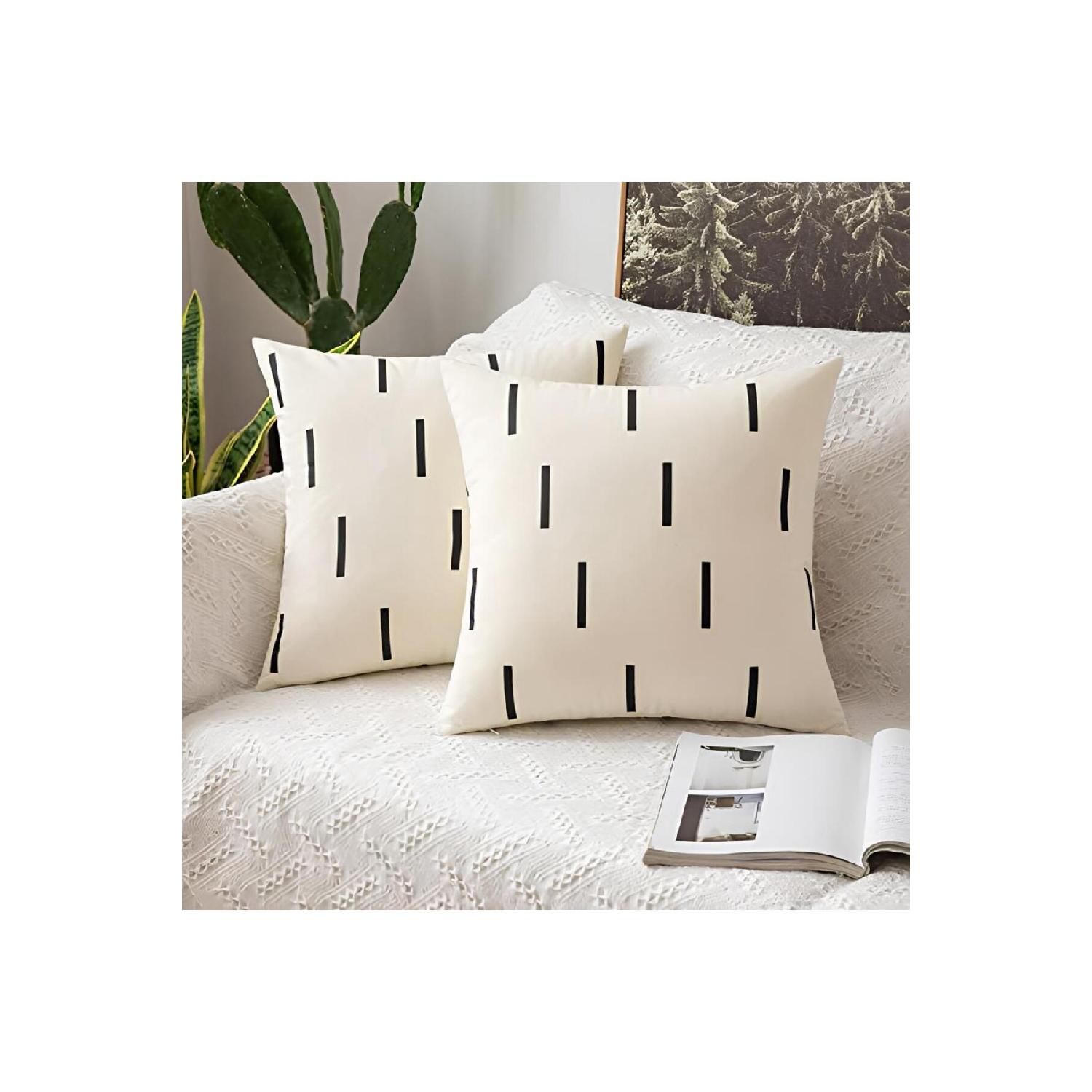 

2 чехла на подушки Miu 43 x 43
