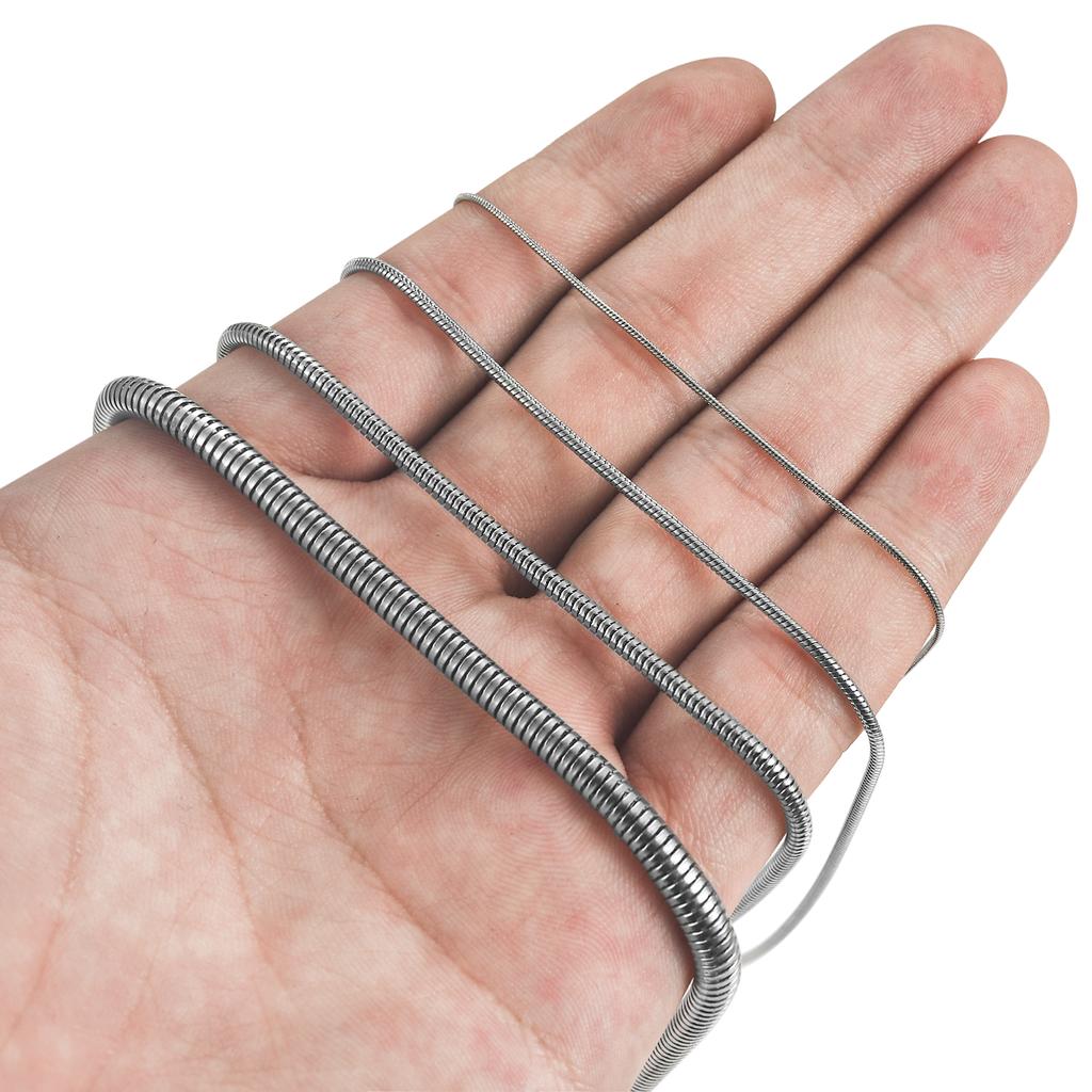 1/1.5/2.4/4mm Collana da Uomo Impermeabile in Acciaio Inossidabile Colore Argento Catena Osso di Serpente Rotonda Accessorio Gioiello in Metallo per Uomo Donna