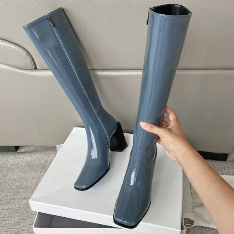 Bottes longues à bout carré pour femme automne/Hiver 2026 nouveau style talons épais bottes hautes montantes basses aux genoux style équestre