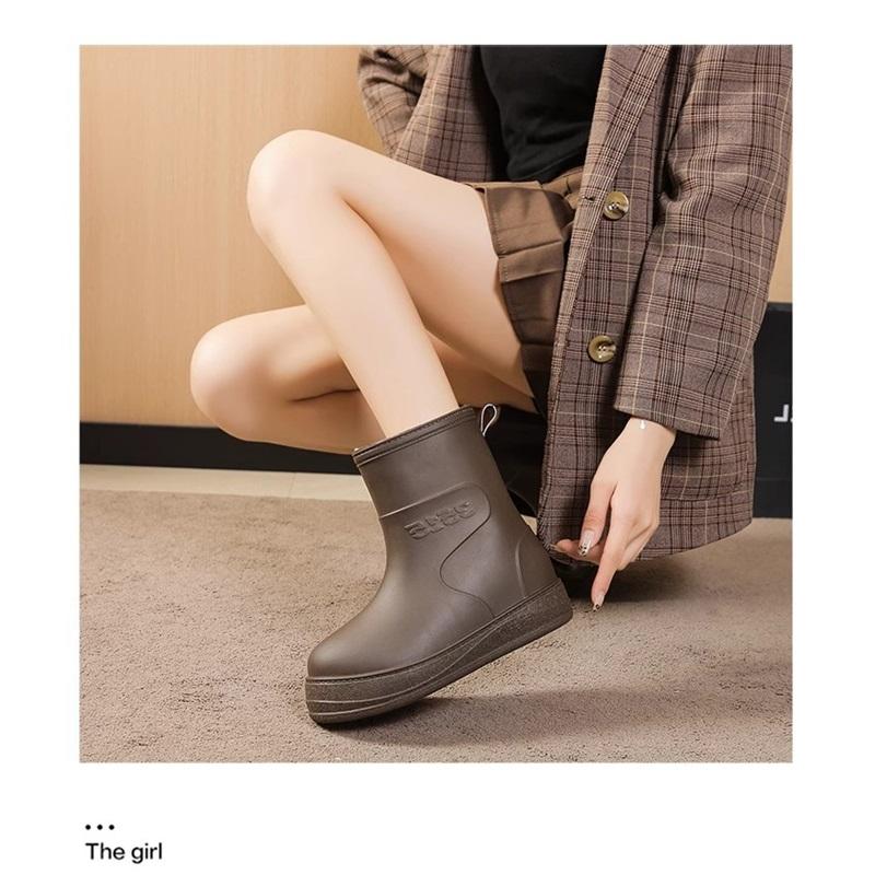 Women's Winter Mid Tube Fleece Anti Cold Anti Slip Wear Resistant And Warm Rain Shoes