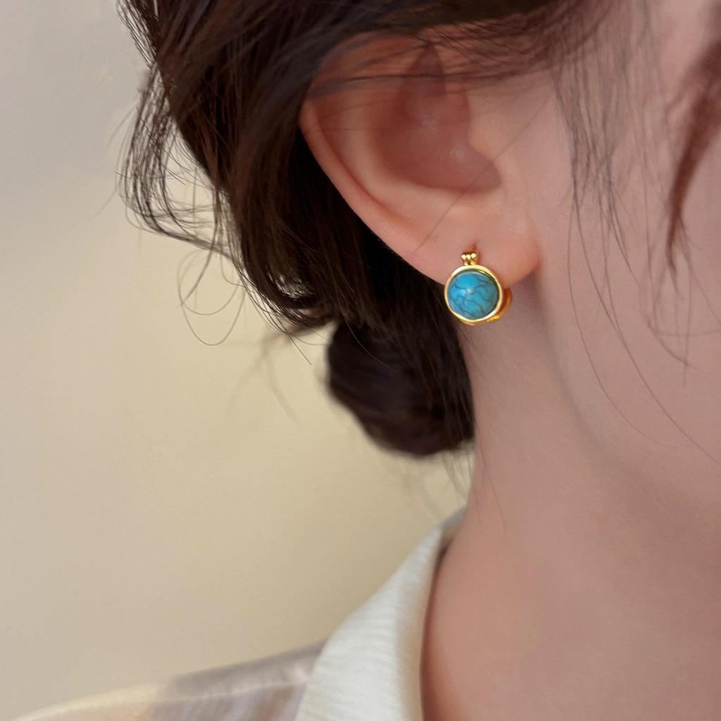 Retro Turquoise Stainless Steel Stud Earrings - Elegant & Unique Design for Women