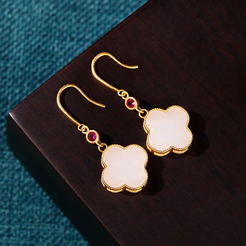 2022 Autumn/Winter Chinese Palace Four-Leaf Clover Faux Jade Retro Earrings