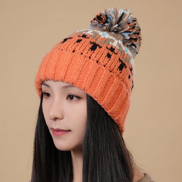 Pompoms Contrast Color Winter Hat Knitted Slouch Skull Hat Adjustable for Outdoor Activity Everyday Use Head Accessory