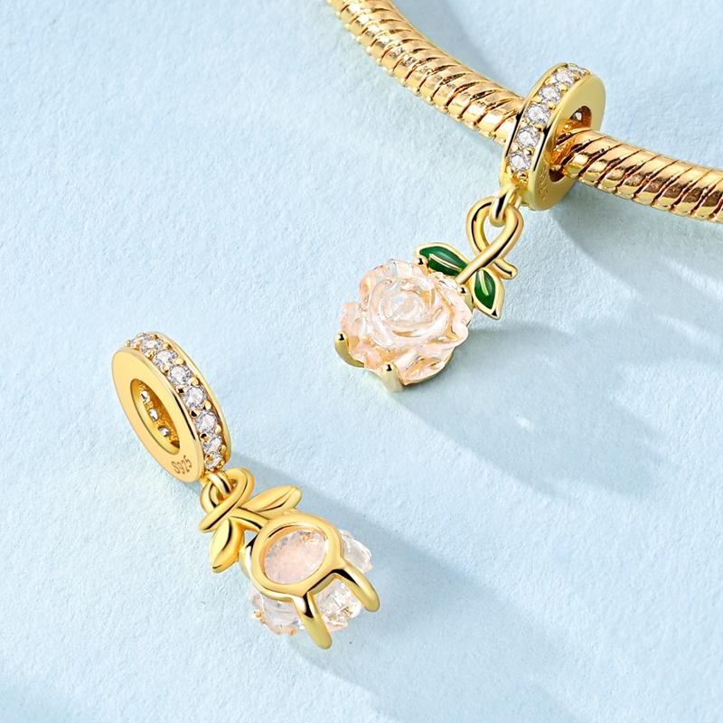 Breloques Originales en Cuivre Pendentif Rose Rose avec Perles Fleurs Lumineuses S'adapte Bracelet Accessoire Femme Bijou Cadeau DIY