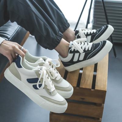 Frühling Neue Schuhe für Herren Canvas Freizeitschuhe Flache Skateboard-Schuhe Jugend Street Cooler Sneaker