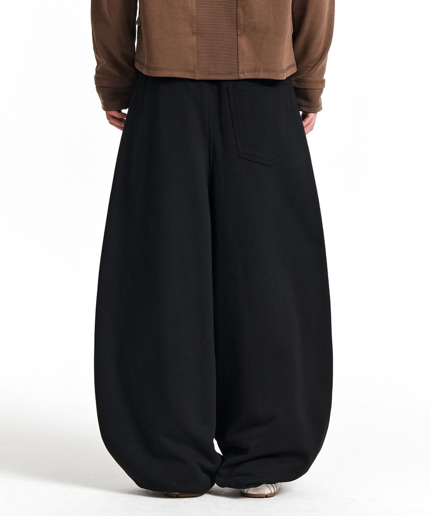 Gicheol Easier Balloon Sweat Pants (Black)