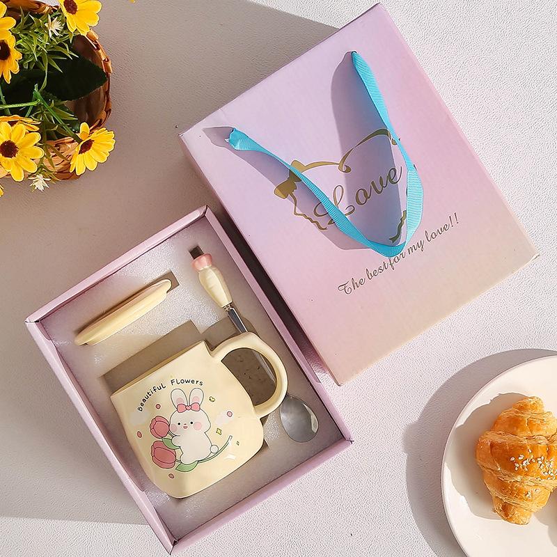 Ceramic Cup with Lid and Spoon, High Value, Cute Girl Home Office Drinking Cup As a Gift