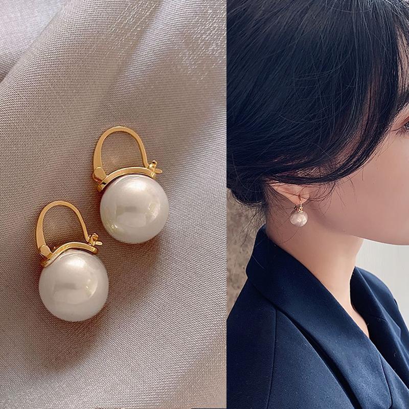 2020 New Elegant Lady Style Pearl Pendant Earrings Fashion Simple Korean Woman's Jewelry Luxury Christmas Party Unusual Earrings