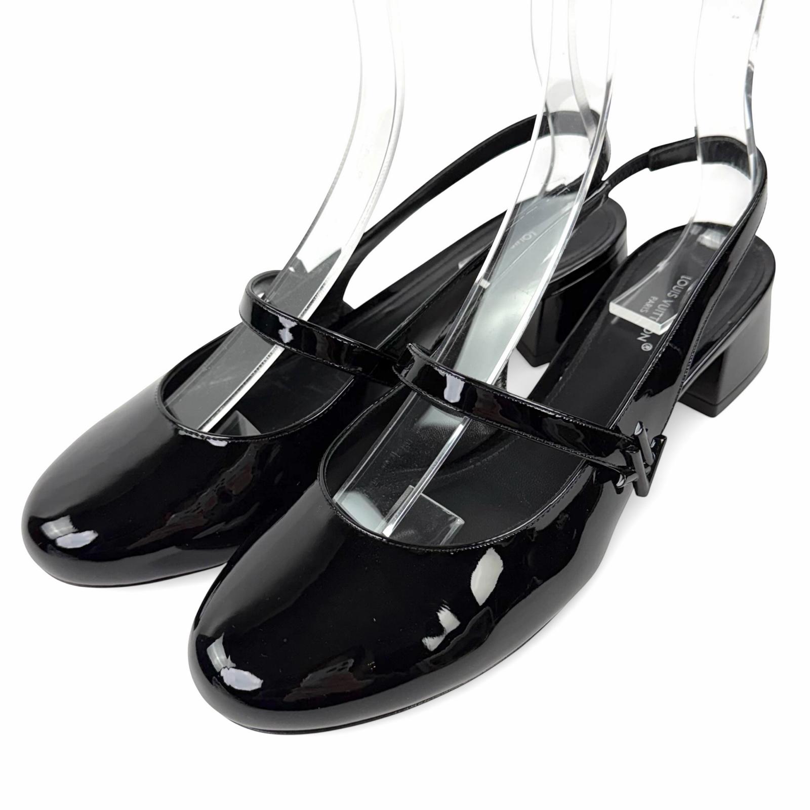 

Чудові туфлі-човники LOUIS VUITTON Romy Slingback Pump чорна емаль Жіночі 37.5 Вживані