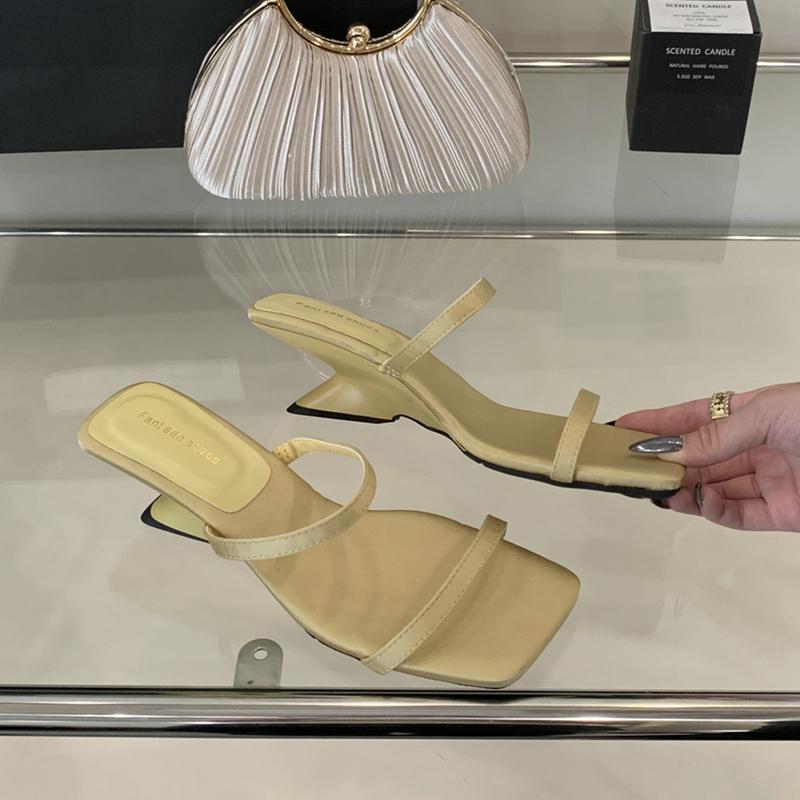 

Fashion SUOJIALUN 2025 Summer New Brand Women Slipper Fashion Narrow Band Ladies Elegant Slides Shoes High Wedge Heel Outdoor Dress Sand 39 жёлтый