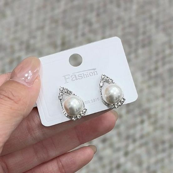 2025 Zirconia Rhinestone Pearl Stud Earrings: Exaggerated Geometric Copper Accessories for Women