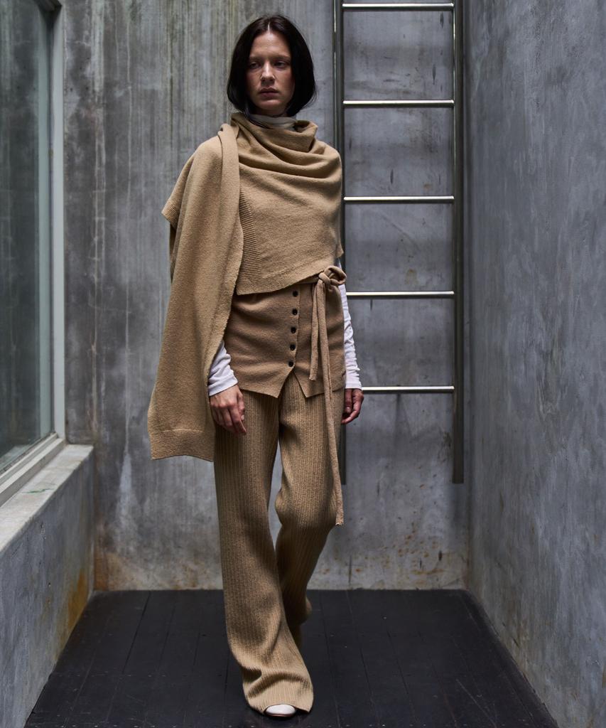 GRIDAJ Wool Blend Vest-Type Scarf