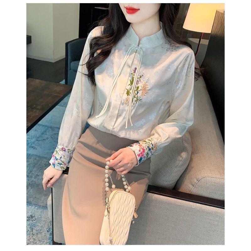 Women's Chinese Style Floral Embroidery Stand Collar Blouse