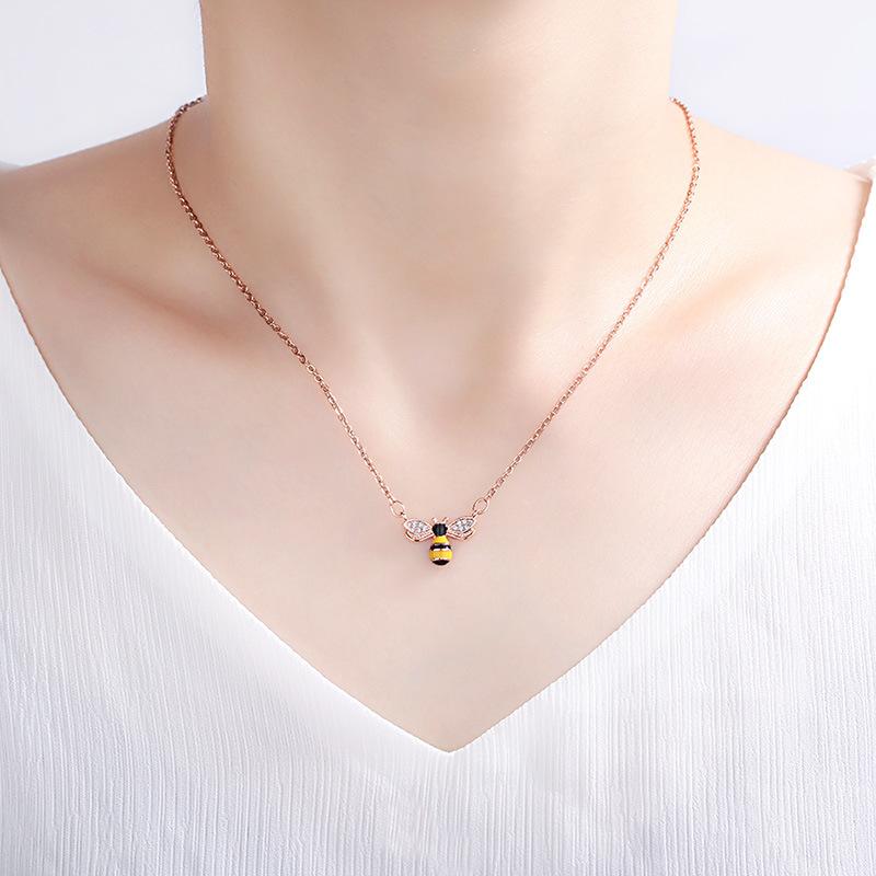 2026 Plated Sterling Silver New Popular Jewelry Women's Korean Version Bee Collarbone Chain Short URL Korea Qixi Festival Small Gift