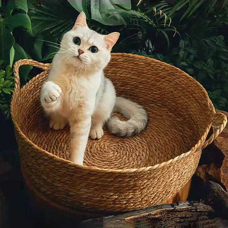 Cattail Woven Cat Bed: Summer Cooling Japanese Style, Scratch Pad, Pet Nest for All Seasons