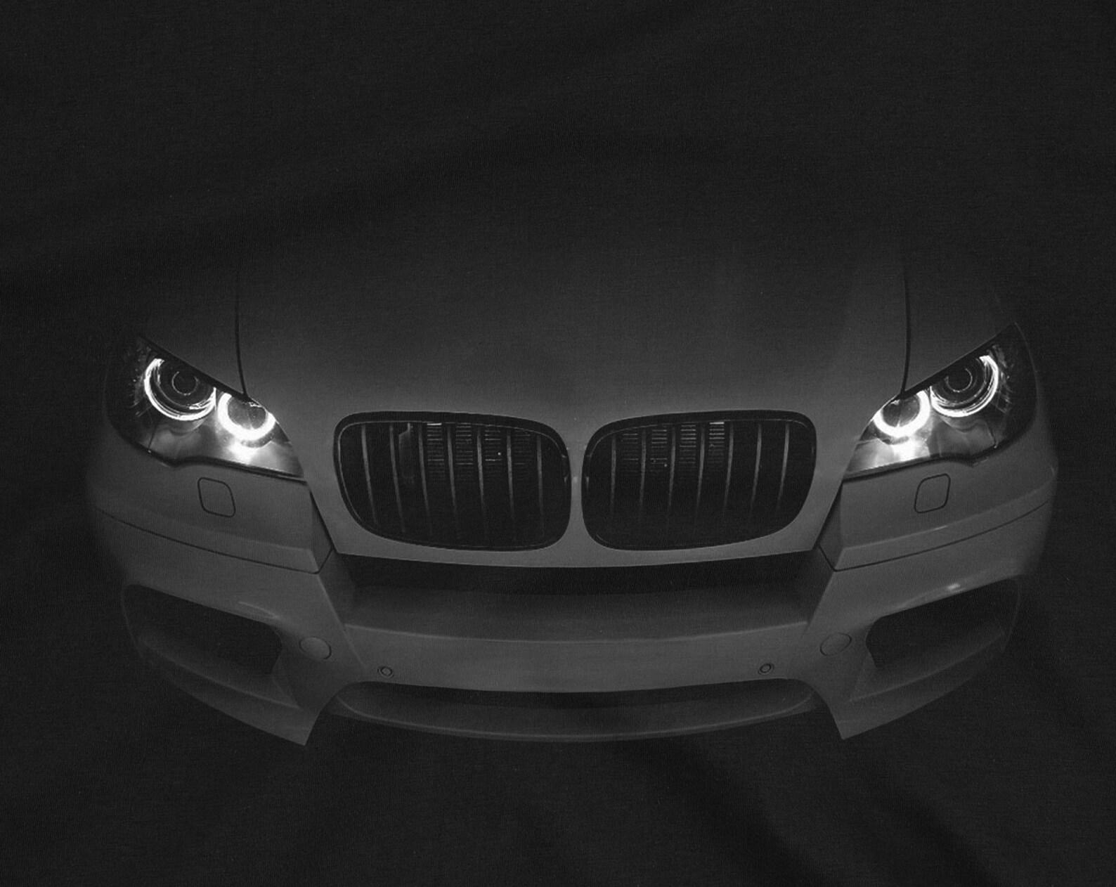 Bimmer X5 E70 Headlights T-Shirt: 100% Ringspun Cotton L