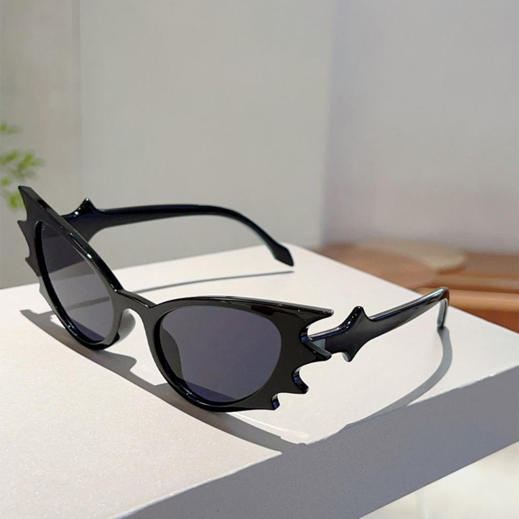 Bat Sunglasses Punk Retro Hip Hop Style UV Protection Sunglasses for Halloween Everday Life and Party