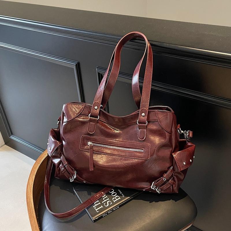 Retro Locomotive Bag High-end Sense Large-capacity Bag Women's New Tote Bag Shoulder Commuter Bag