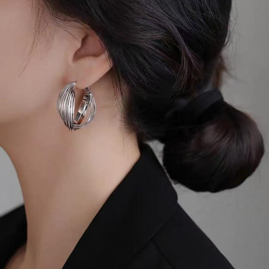Round Hoop Earrings - Sophisticated Vintage-style Women's Earrings - Luxury Accessory for The Refined.