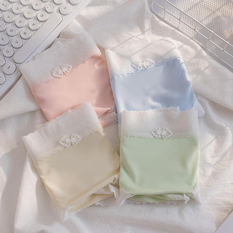 Women's Cute Ice Silk Panties Soft Breathable Lace Trim Briefs Underwear