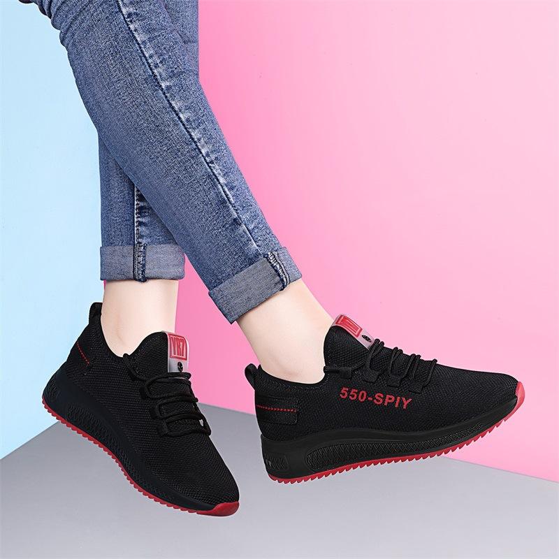 (Broken code does not make up) Mesh walking women's shoes are fashionable and casual in the year, versatile in spring and autumn, and new Xiaobai