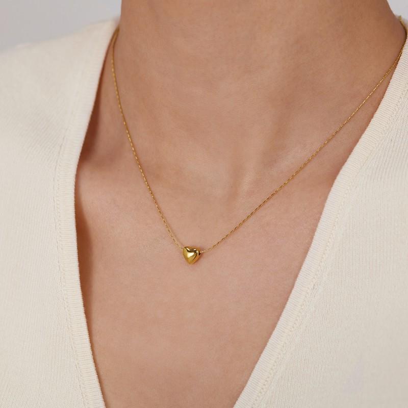 Fashion Temperament Commuting Style Necklace Made Of Stainless Steel Niche Simple Versatile Plated With Gold Heart Collarbone Chain