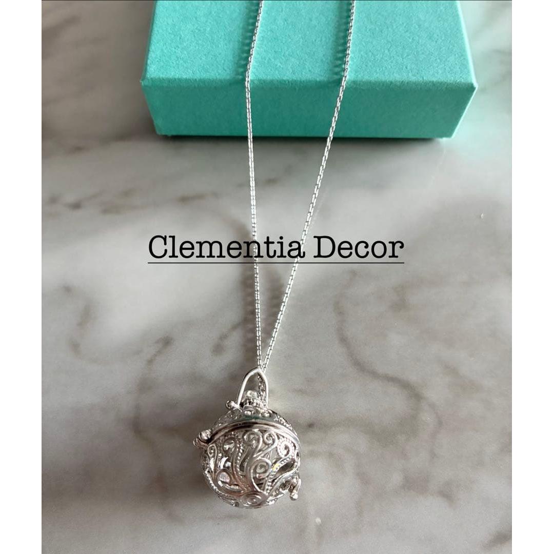 Used [Clementia Decor] Brand new and unused Aroma pendant with essential oil