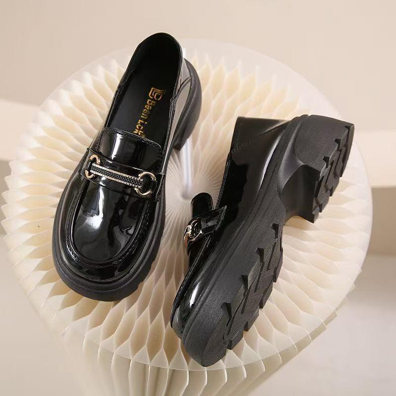

Loafers women s platform heightening British work shoes 2025 spring new models with skirts, small leather shoes, platform single shoes 35