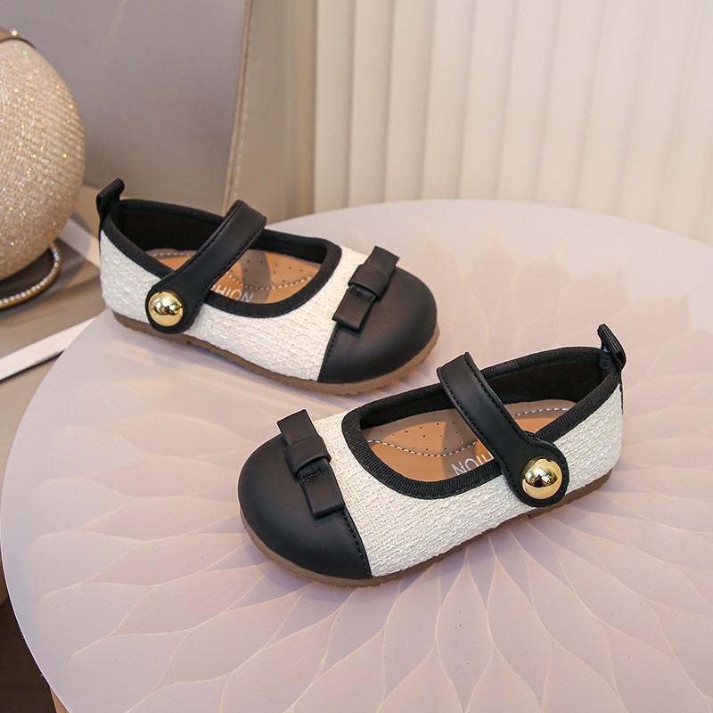 

New Autumn Children s Soft Sole Fashionable Little Girl Stylish and Comfortable Casual Leather Shoes 21 чорний