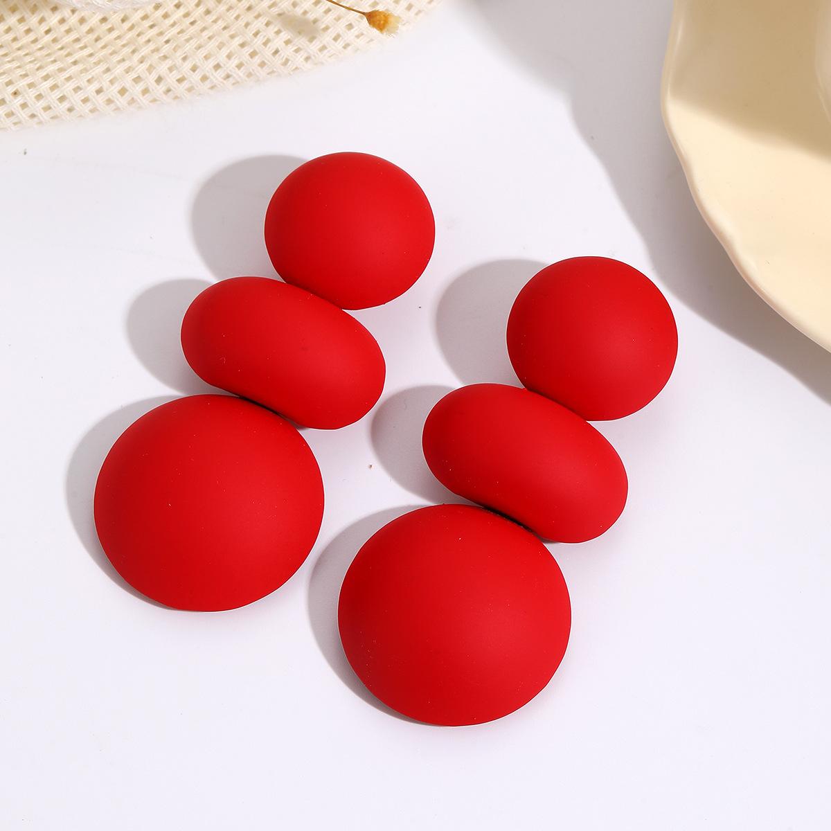 

Модные серьги-подвески для женщин красный