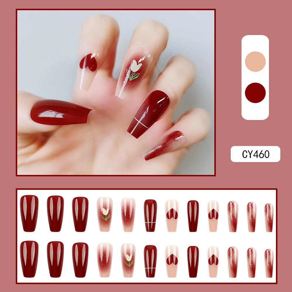 

Многоразовый набор для дизайна ногтей Blush: 24 съемные наклейки для ногтей