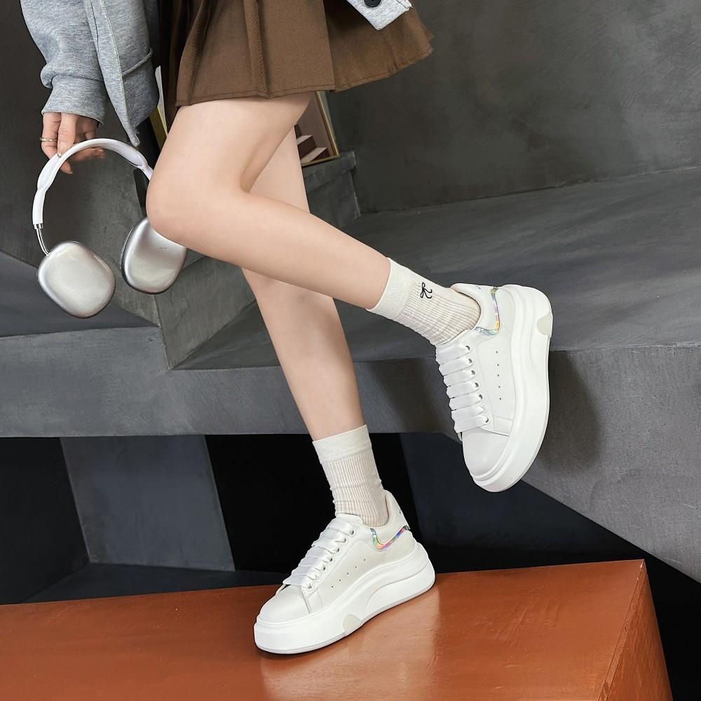 Leather retro little white shoes women's 2025 spring new love McQueen versatile thick-soled heightening casual sports board shoes