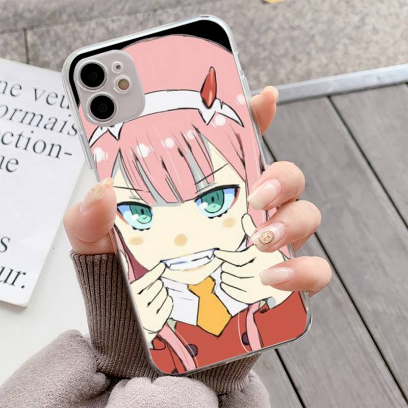 YNDFCNB Zero Two Darling In the FranXX Anime Hard Phone Case for Iphone 13 11 12 Pro XS MAX 8 7 6 6S Plus X 5S SE 2020 XR Fundas