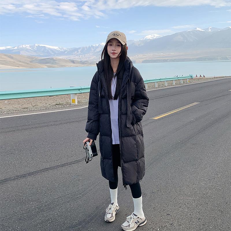 Korean version of the big quilt thickened new loose down padded jacket for the winter of 2025 Women's long over-the-knee cotton jacket