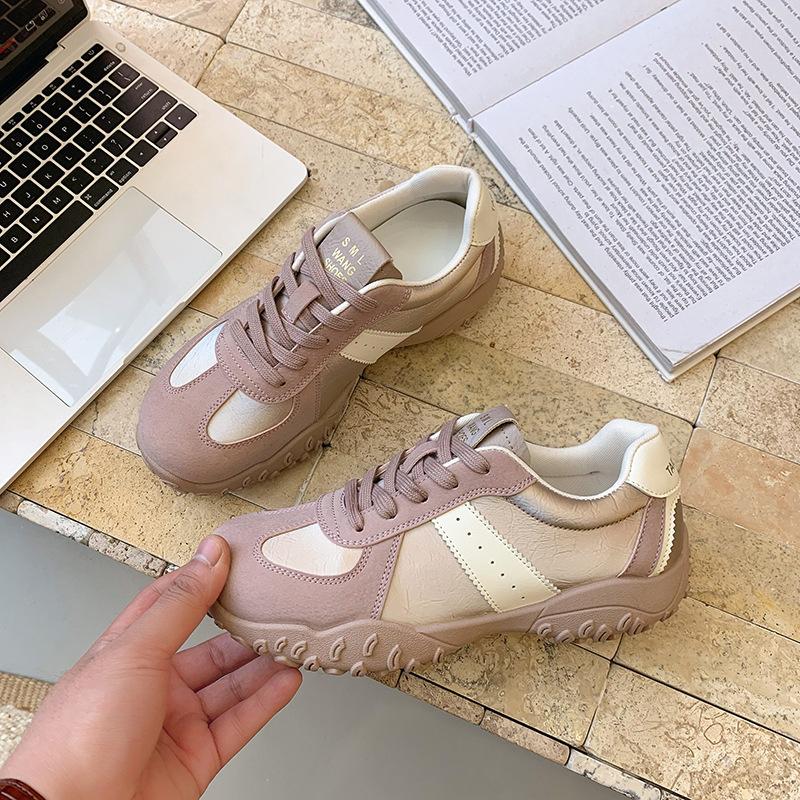 Internet Celebrity Super Fire European Station Women's Shoes 2025 Spring New Imitation Leather High Sense Moral Training Shoes Light Flat Casual Shoes