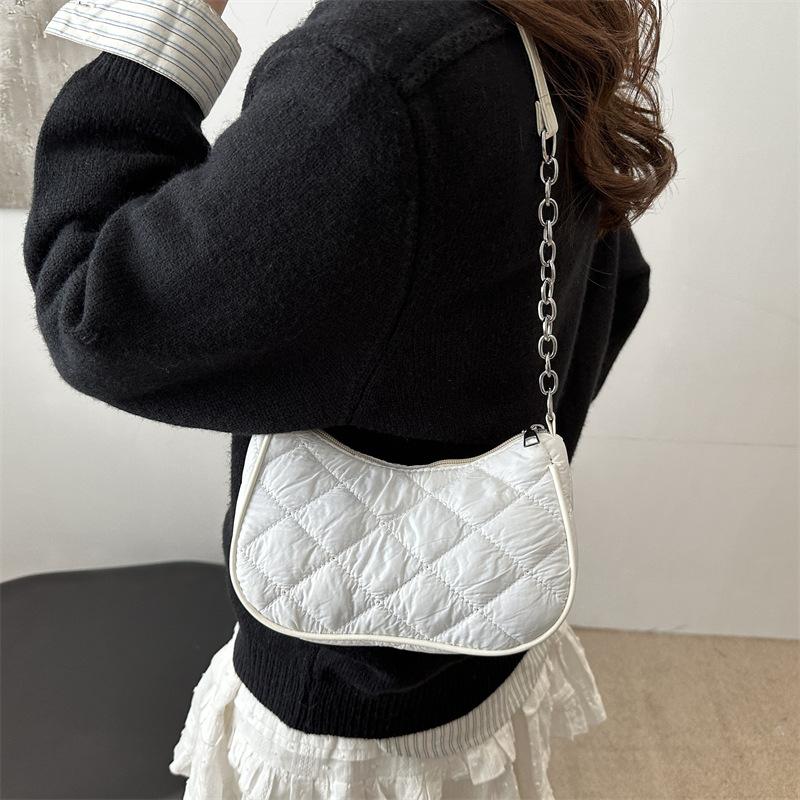 Popular Niche Design Bag Women's Versatile High-end Chain Shoulder Handbag Felt Armpit