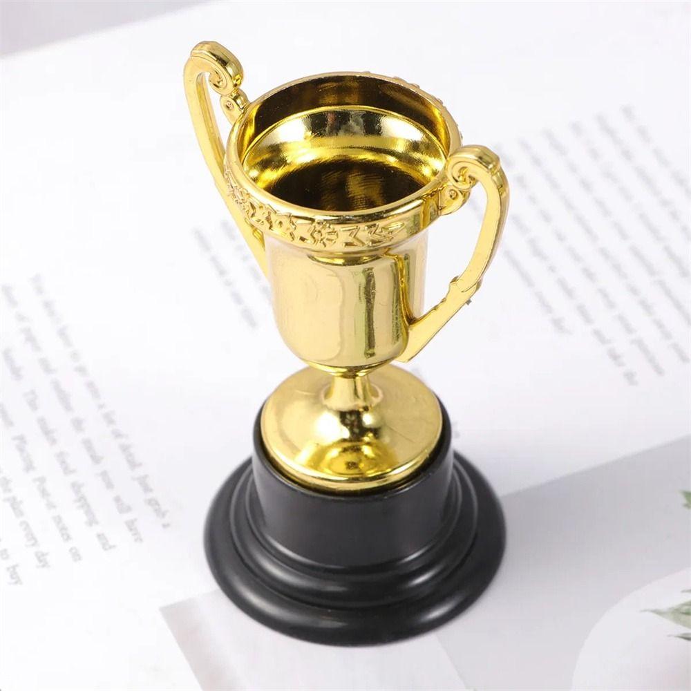 5Pcs Mini Trophy Plastic Reward Trophy Small Cup Children Reward Prizes Kids Prize Cups  Party Favor