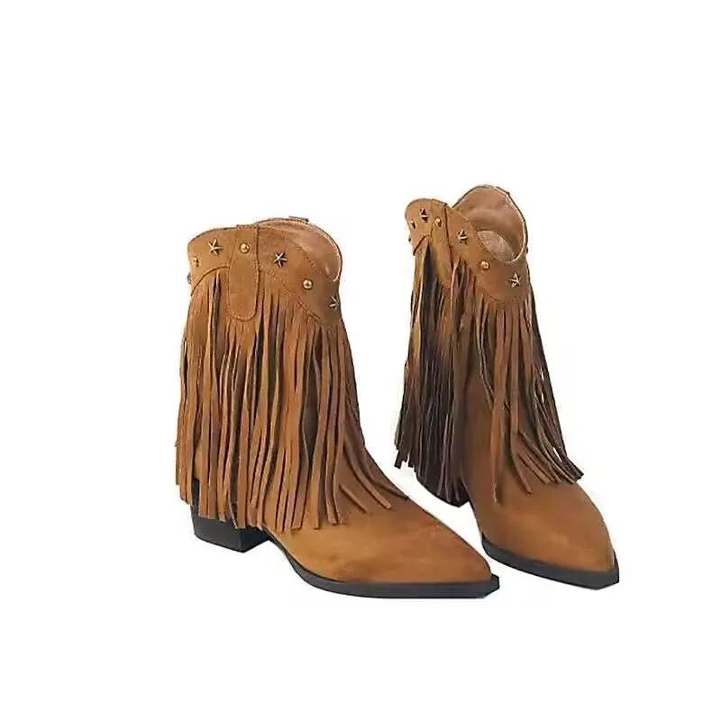 Módní boty na vysokém podpatku pro ženy 2024 Podzim Zima Nový styl Módní nýtované westernové boty s tlustým podpatkem a třásněmi Špičaté krátké boty