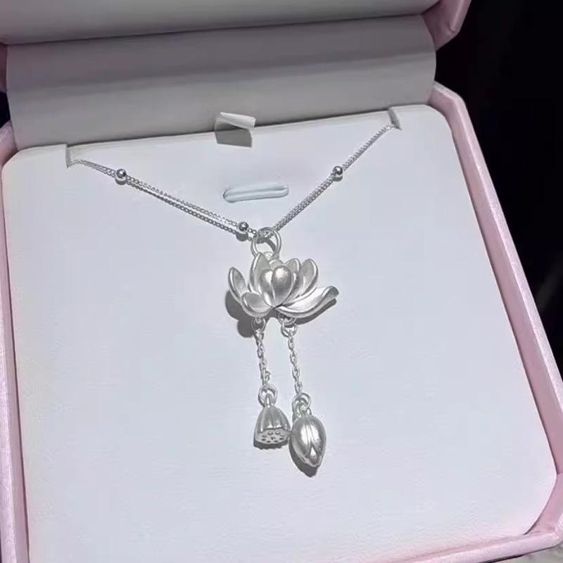 Lotus Tassel Necklace For Women Elegant Lotus And Seedpod Pendant Minimalist Luxury Small Batch Necklace